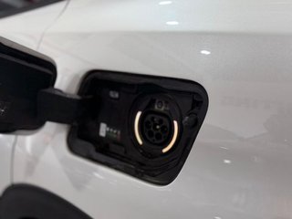 Peugeot 3008  Hybrid 180 eEAT8 Allure Pack FAROS TRASEROS FASE 1