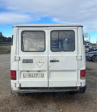 Furgoneta Mercedes MB100