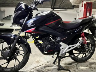 Honda CB125F Negra