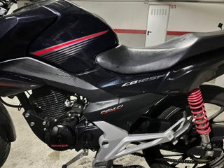 Honda CB125F Negra
