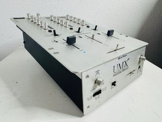 Mesa de mezclas DJ Gemini UMX Special Edition