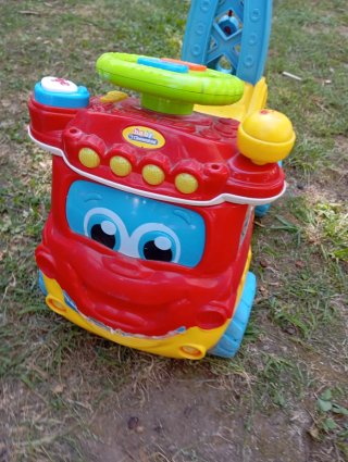 Correpasillos grúa infantil