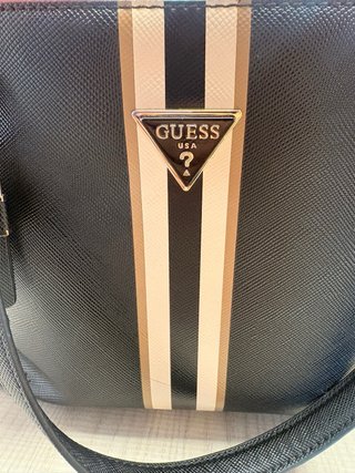 Bolso Guess Negro con Rayas