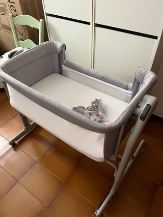 Minicuna colecho Chicco Magic Evo. Muy poco uso.