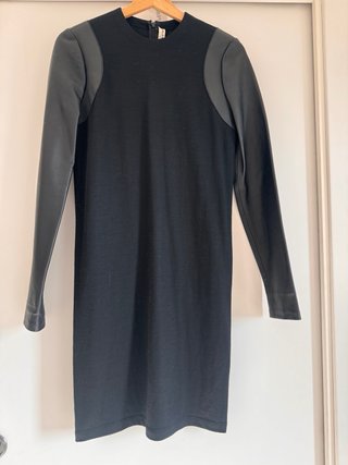 Abito Balenciaga nero elegante