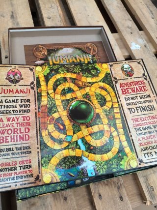 Jumanji: El Juego Clásico de Mesa en ingles