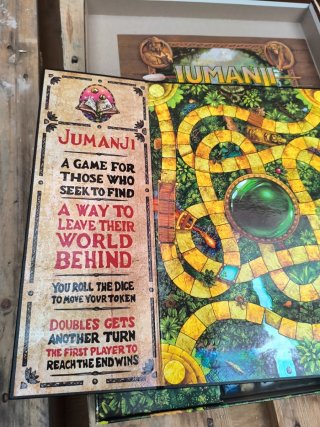 Jumanji: El Juego Clásico de Mesa en ingles