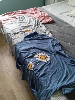 3 maglie donna taglia XL .. taglia 48italiana
