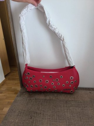 Bolso Desigual Rojo con Detalles Plateados