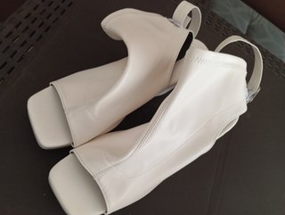 Sandalo bianco estivo peep toe