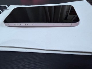 iPhone 13 Rosa 83% Batería + Cables