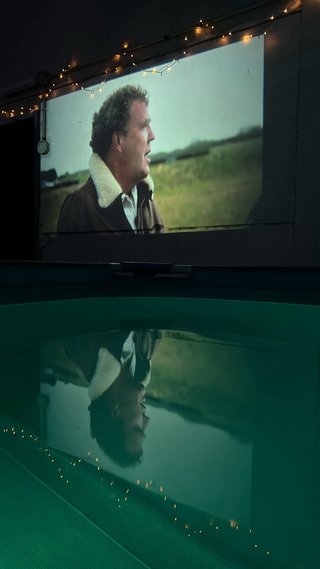 Proyector Portátil ICON Cine en Casa