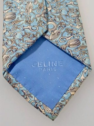 Corbata Celine .