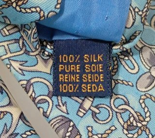 Corbata Celine .