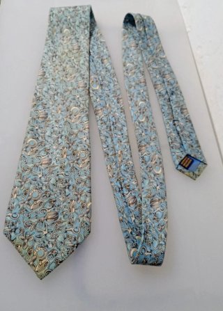 Corbata Celine .