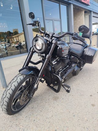 Harley-Davidson Sport Glide 107 Negra