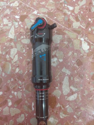 Suspensión rockshox trasera 230x60