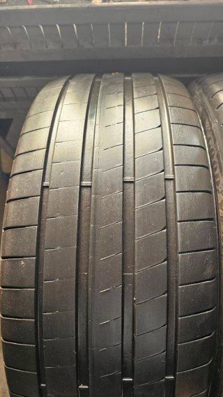 Neumáticos 255 45 20 Goodyear