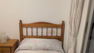 Conjunto de muebles de madera de pino