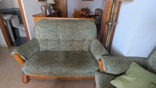 Conjunto de muebles de madera de pino