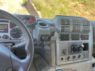 Camión Iveco TRAKKER, con botonera nueva. Ver y