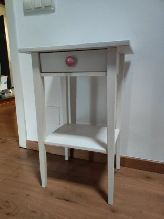 Mesita de noche Ikea blanca con cajón Hemmes