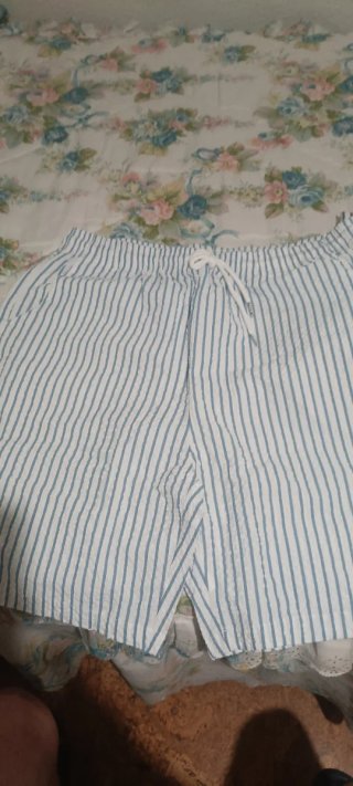 Pantalones cortos a rayas