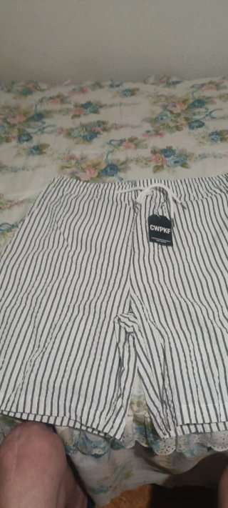 Pantalones cortos a rayas