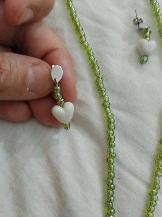 Conjunto collar y pendientes corazón Murano