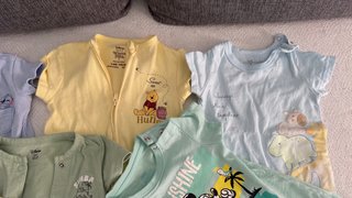 Lote 6 bodys bebé Disney