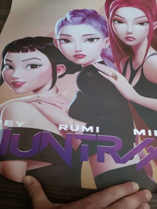 Póster oficial Huntrax - Zoey, Rumi y Mira