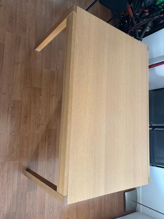 Mesa de comedor de madera maciza