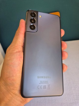 Samsung Galaxy S21 5G + Funda