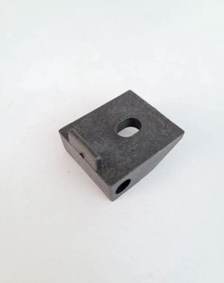 2 Soporte plastico varilla capo motor Seat 127