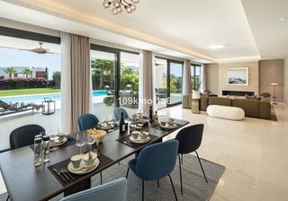 Chalet en alquiler en Los Naranjos - Las Brisas en Marbella