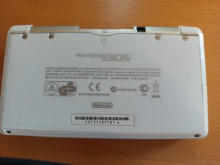 Nintendo 3 DS - 3 juegos y estuche incluidos