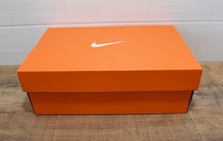 Zapatillas de fútbol sala de hombre NIKE, negras