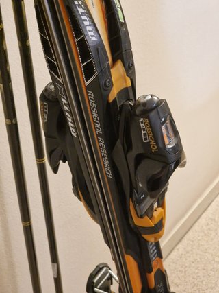 Esquís Rossignol Radical Multix con bastones