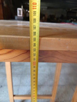 Mesas altas de madera para bar