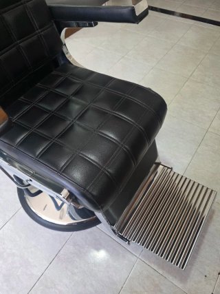 Sillón de peluquería cromado