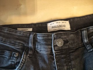 Pantalón vaquero negro Pull&Bear Talla 42