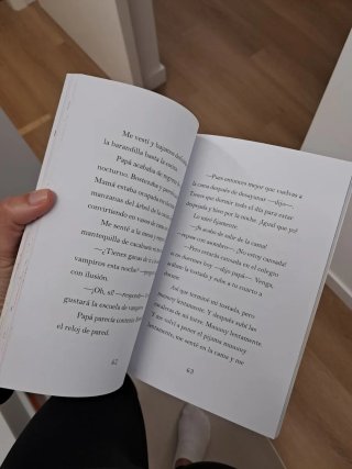 Isadora Moon va al colegio / Isadora Moon Goes ...