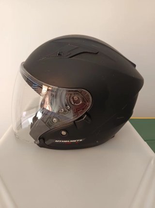 Casco Moto Negro MT Helmets