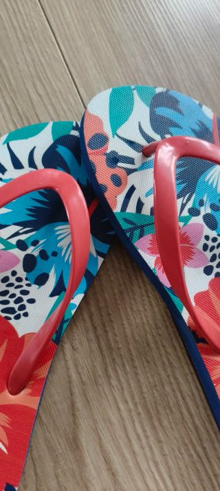 Chanclas niña flores tropicales