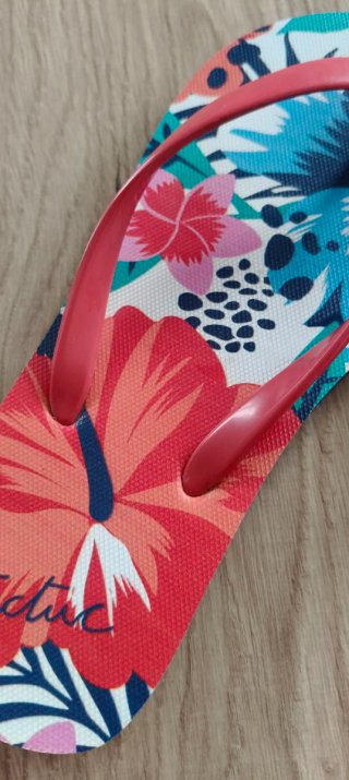 Chanclas niña flores tropicales