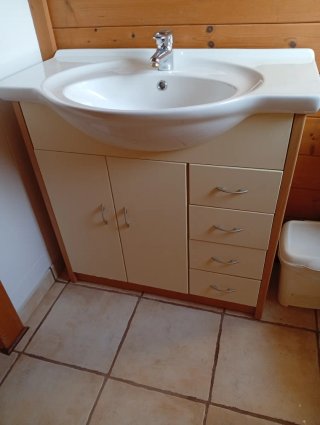 Mueble de baño doble con lavabos