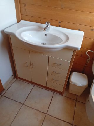 Mueble de baño doble con lavabos