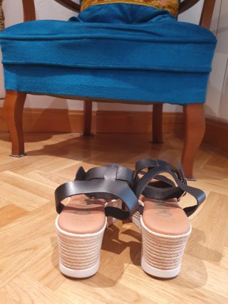 Sandalias cuña negras talla 37 marca Oh my sandals