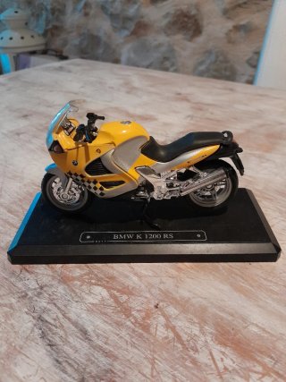 Maqueta Moto BMW K1200 RS Escala 1/18