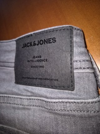Pantalón vaquero Jack&Jones desgastado